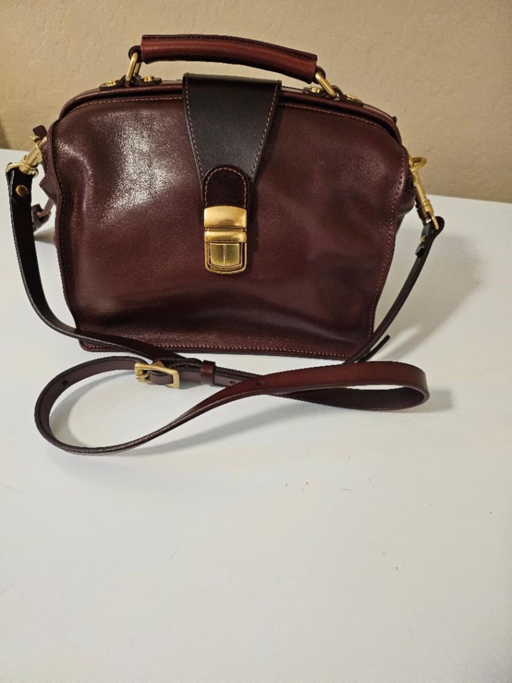 Old Trend Doctor Transport Leather Satchel